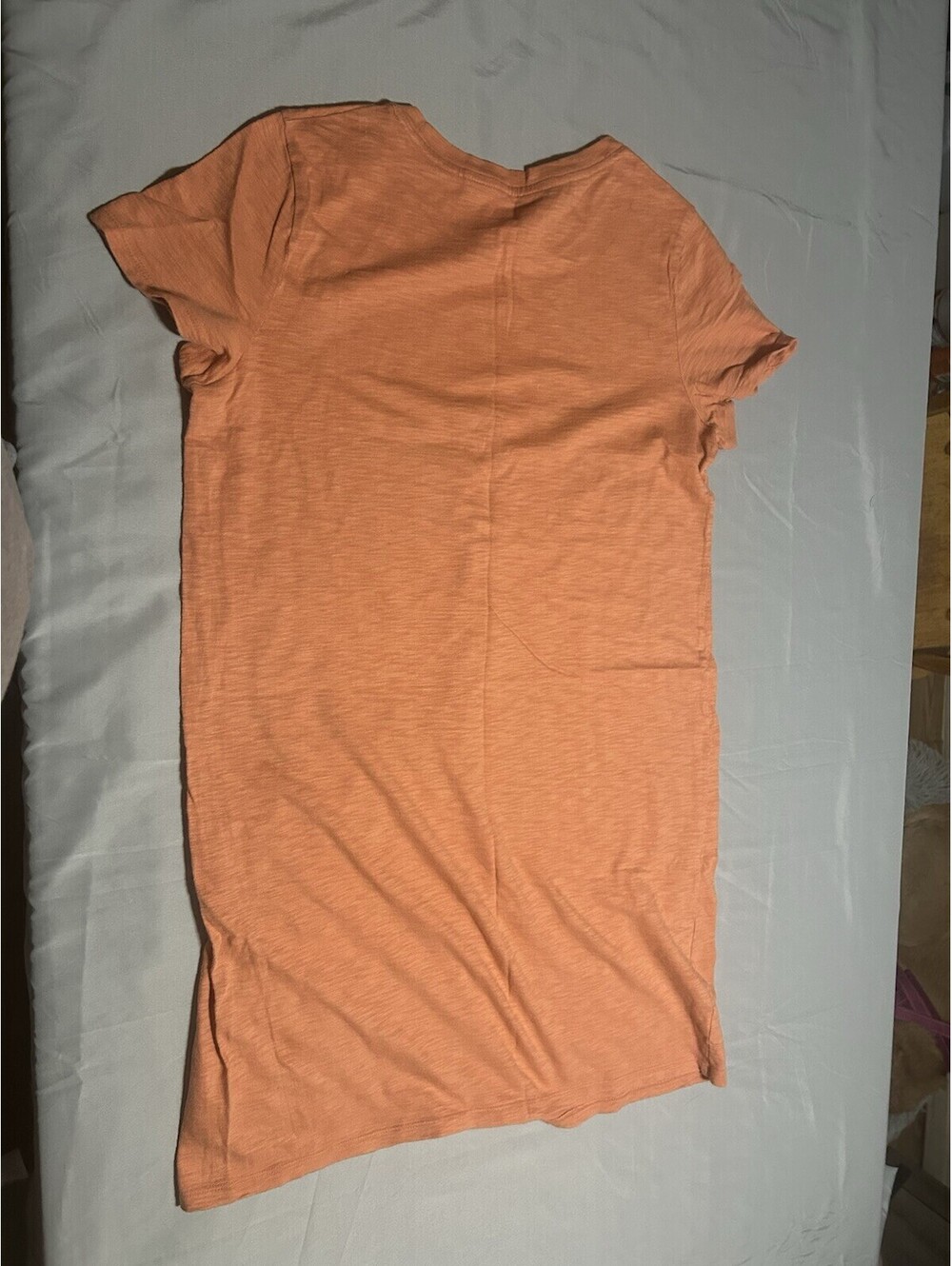 Universal Threads Basic Tee Crew Neck - Picture 3 of 3